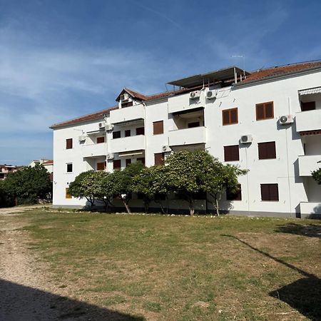 Casa Trussardi Appartement Pirovac Buitenkant foto